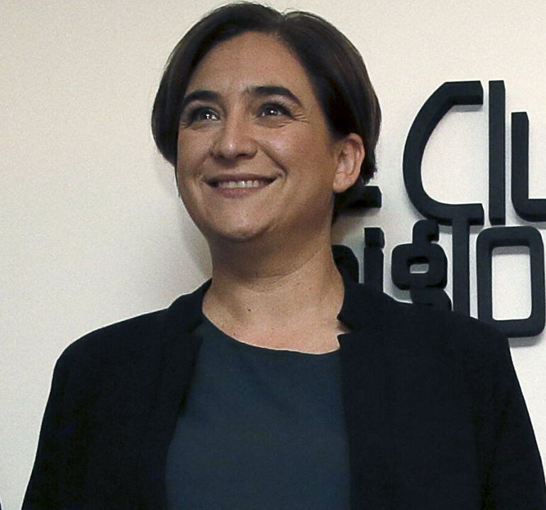 Ada Colau en el Club Siglo XXI, una asociación cultural conocida por organizar debates, conferencias, foros de gran prestigio sobre la vida cultural, política y social de España.