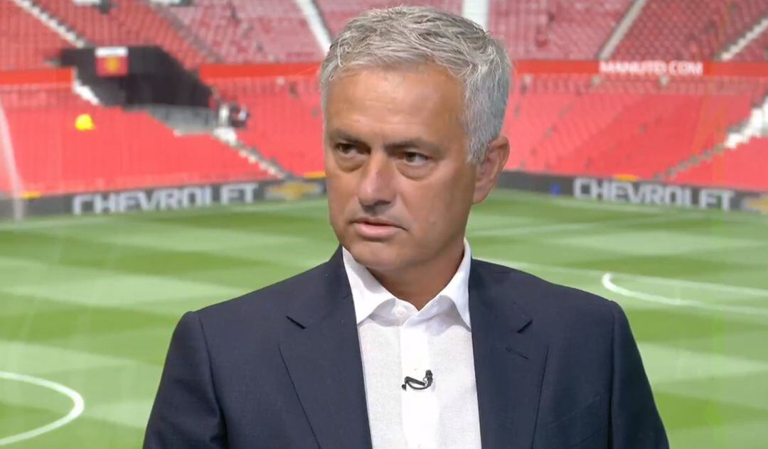 José Mourinho, durante la charla previa al partido entre el United y el Chelsea