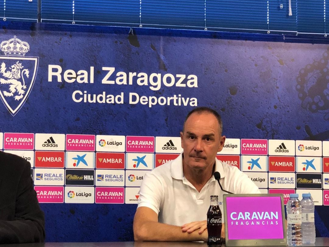 Víctor Fernández durante la previa del partido de mañana contra el Lugo