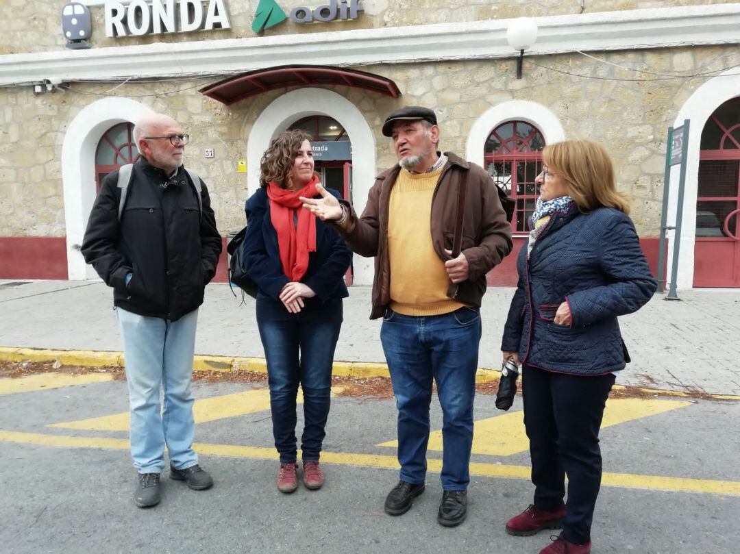 Representantes de los colectivos implicados en la iniciativa han presentado la &#039;Ruta Romántica&#039;