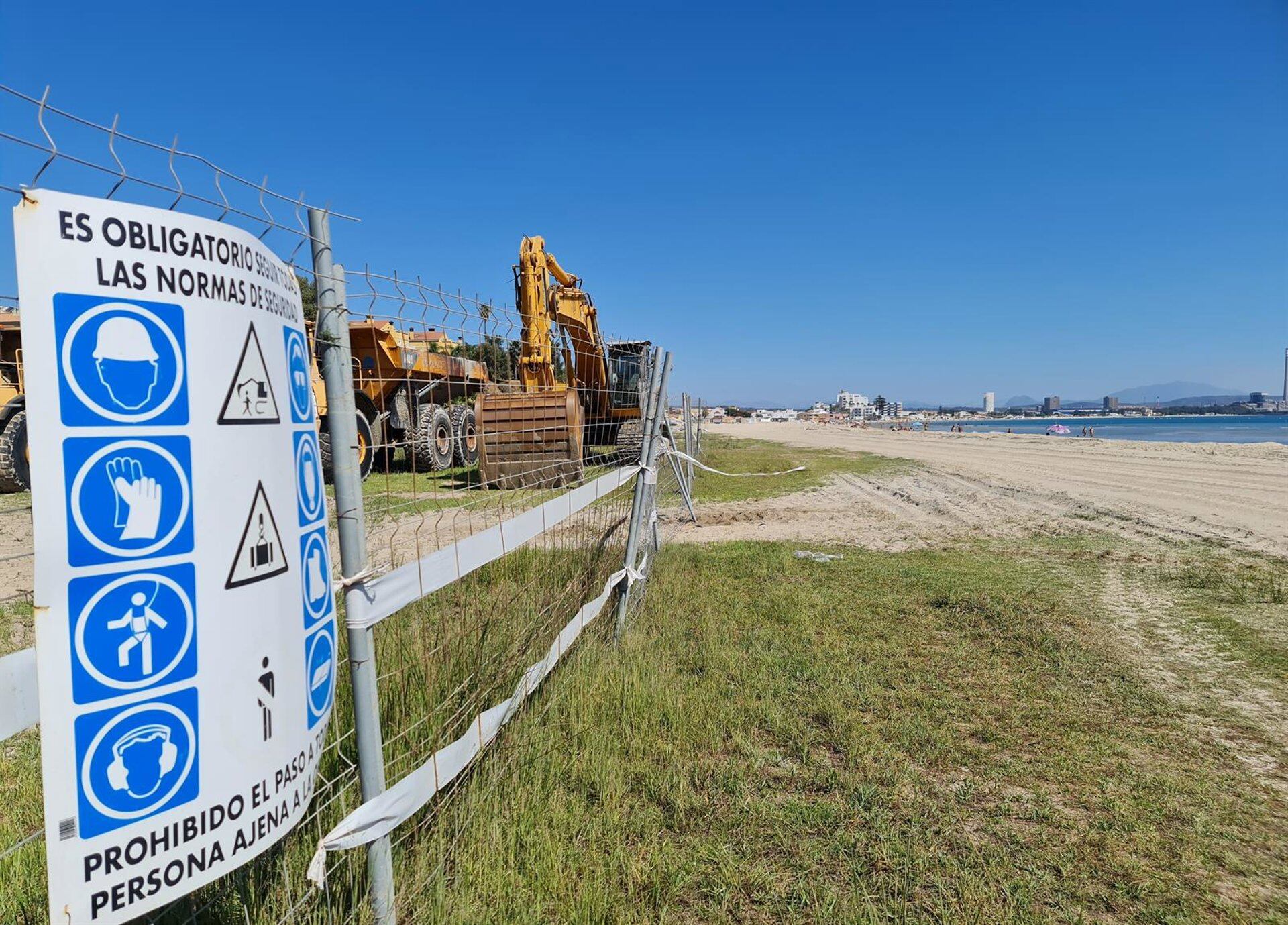 Un trasvase de arena en El Rinconcillo