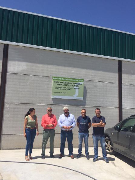 Visita al punto de acopio que se está construyendo en Santo Tomé