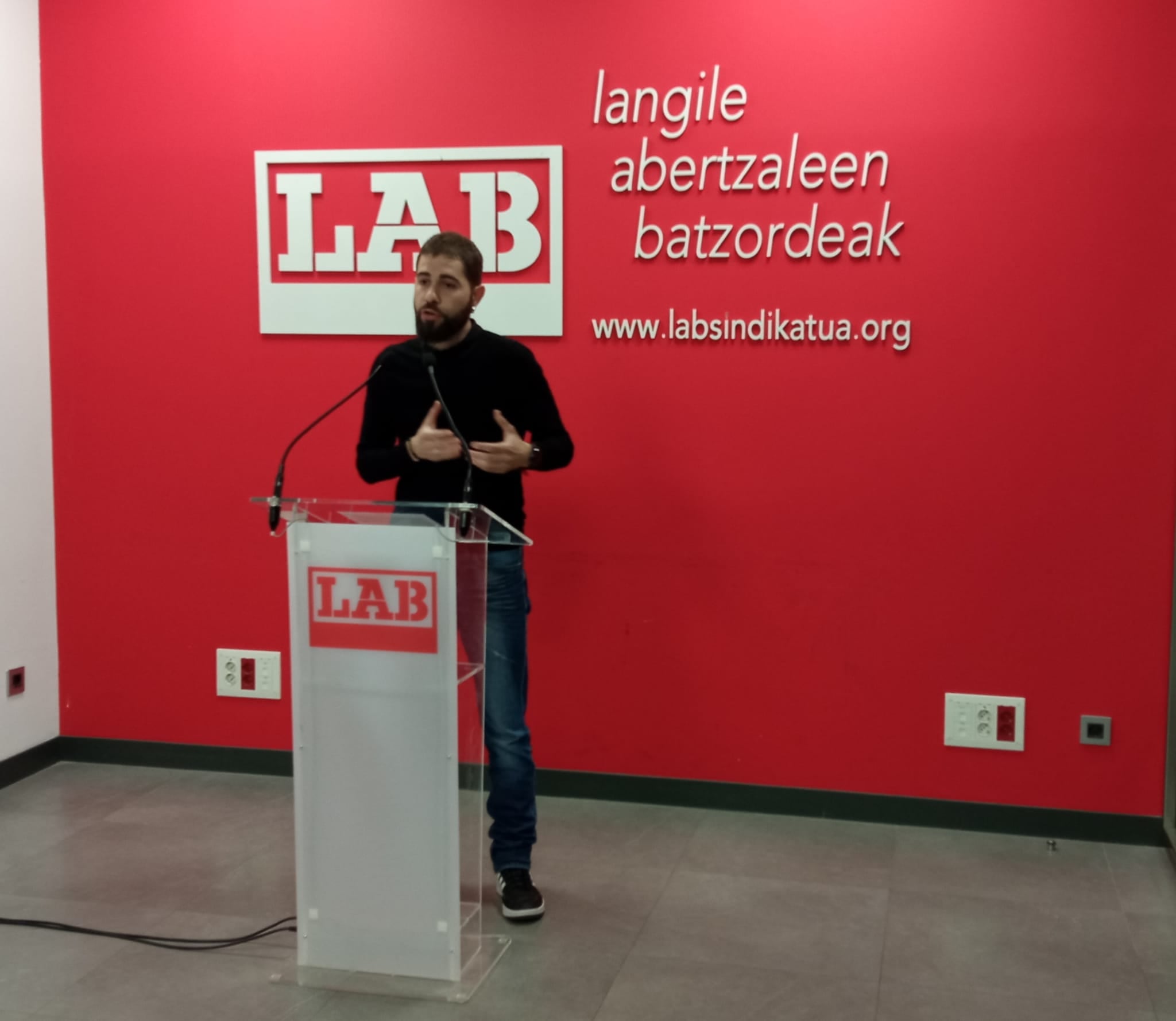 Imanol Karrera, portavoz del Sindicato LAB en Navarra