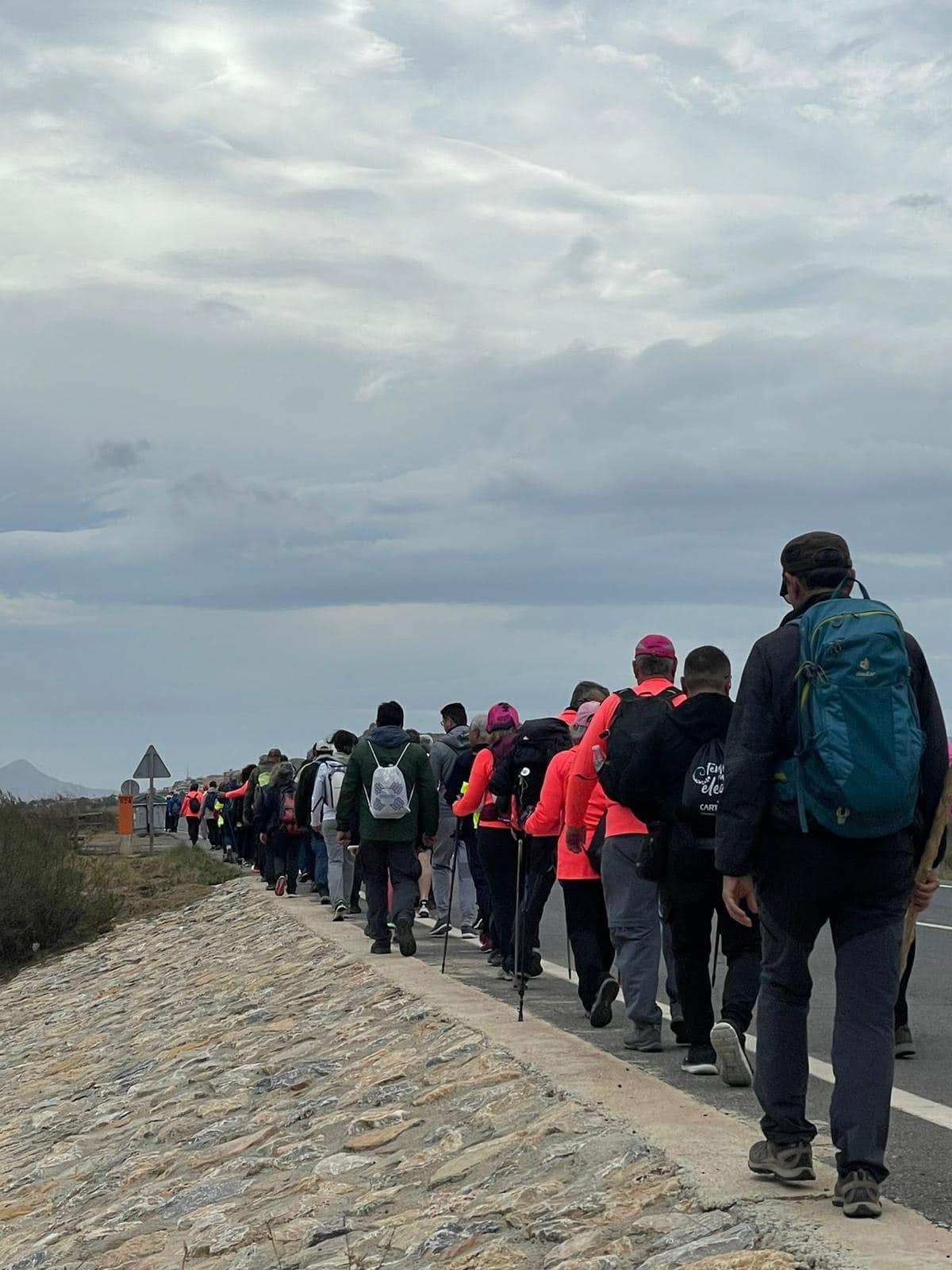 Los vecinos de Bahía Bella realizarán este sábado la ‘II Ruta Sendero GR 92’