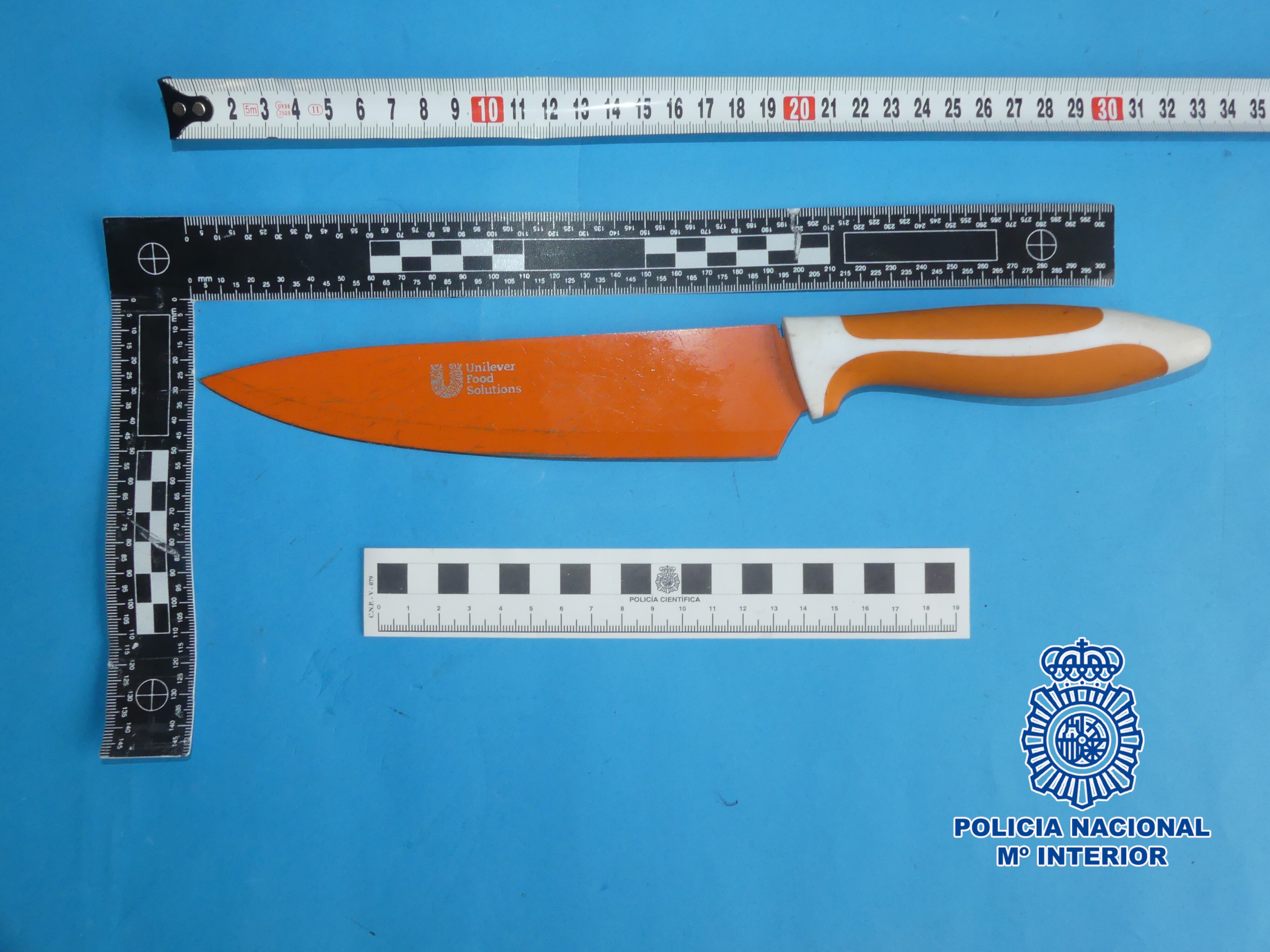 Arma blanca que ha confiscado la Policía Nacional.