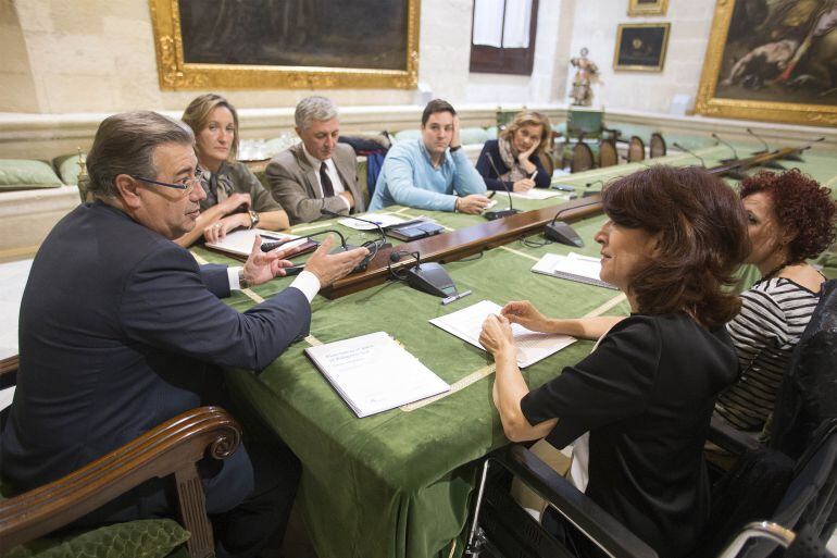 Reunión entre Zoido y Mar González 