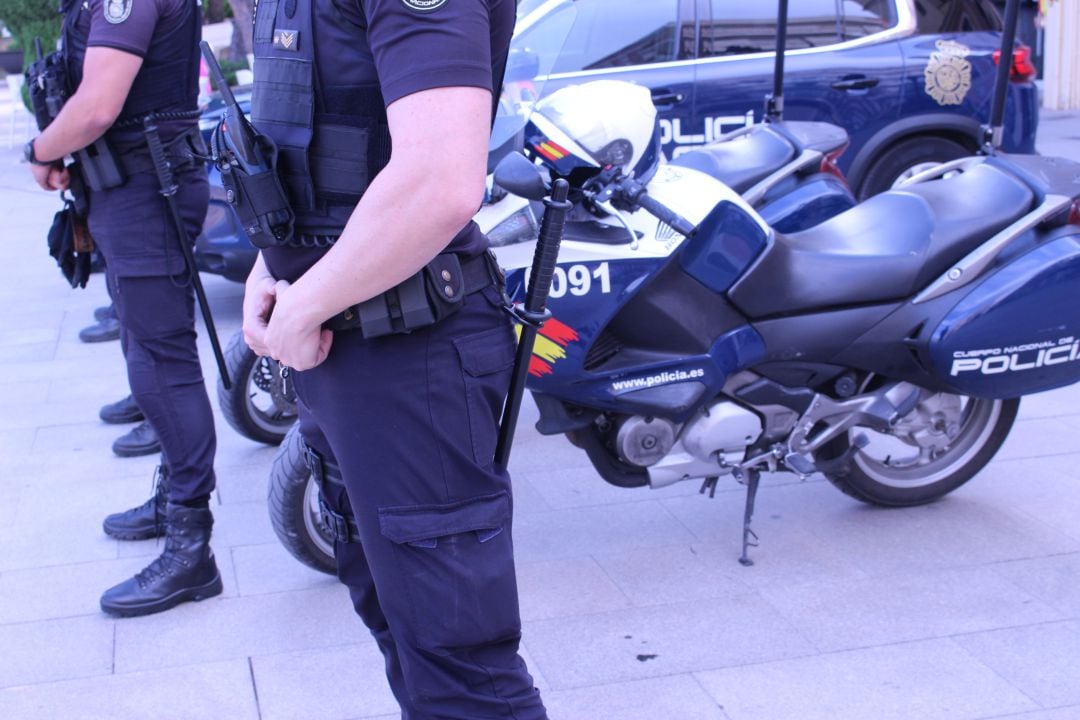 Agentes de Policía Nacional.