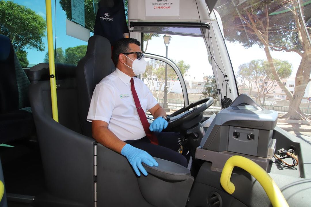 Continúan los protocolos de limpieza y desinfección, así como el uso obligatorio de mascarilla.