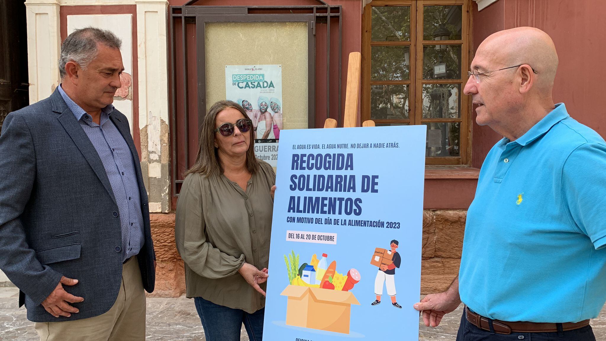 Aguas de Lorca promueve una campaña de recogida de alimentos a favor de Cáritas