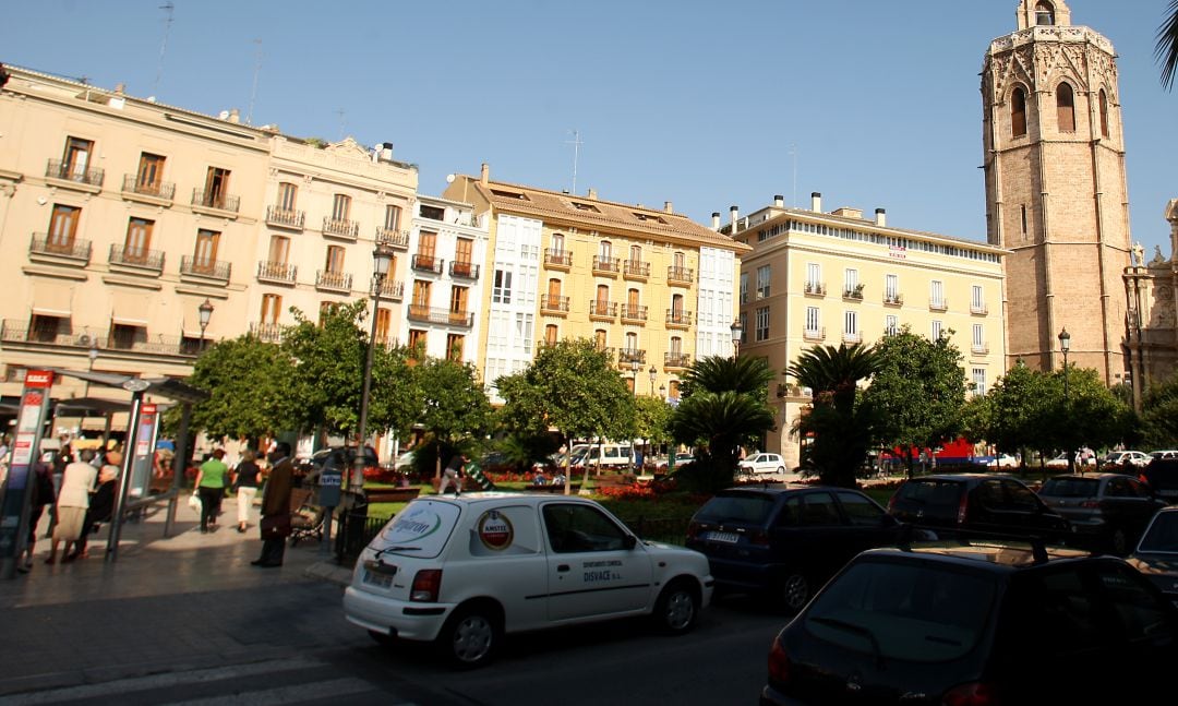 Un hombre fue detenido en las inmediaciones de la plaza de la Reina de València acusado de un delito de exhibicionismo