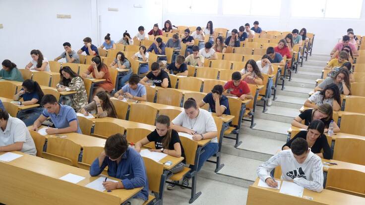 El Consejo Escolar apuesta por "ver cómo evoluciona la pandemia" para ver si se puede celebrar la selectividad