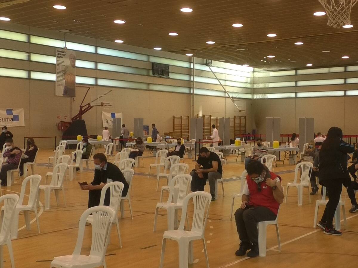 Baja el ritmo de vacunación en el Polideportivo de El Toscar