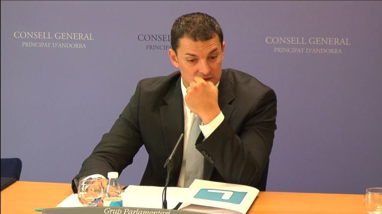 Els liberals demanaran més explicacions al ministre Cinca sobre la seva vinculació en els anomenats "papers de Panamà":