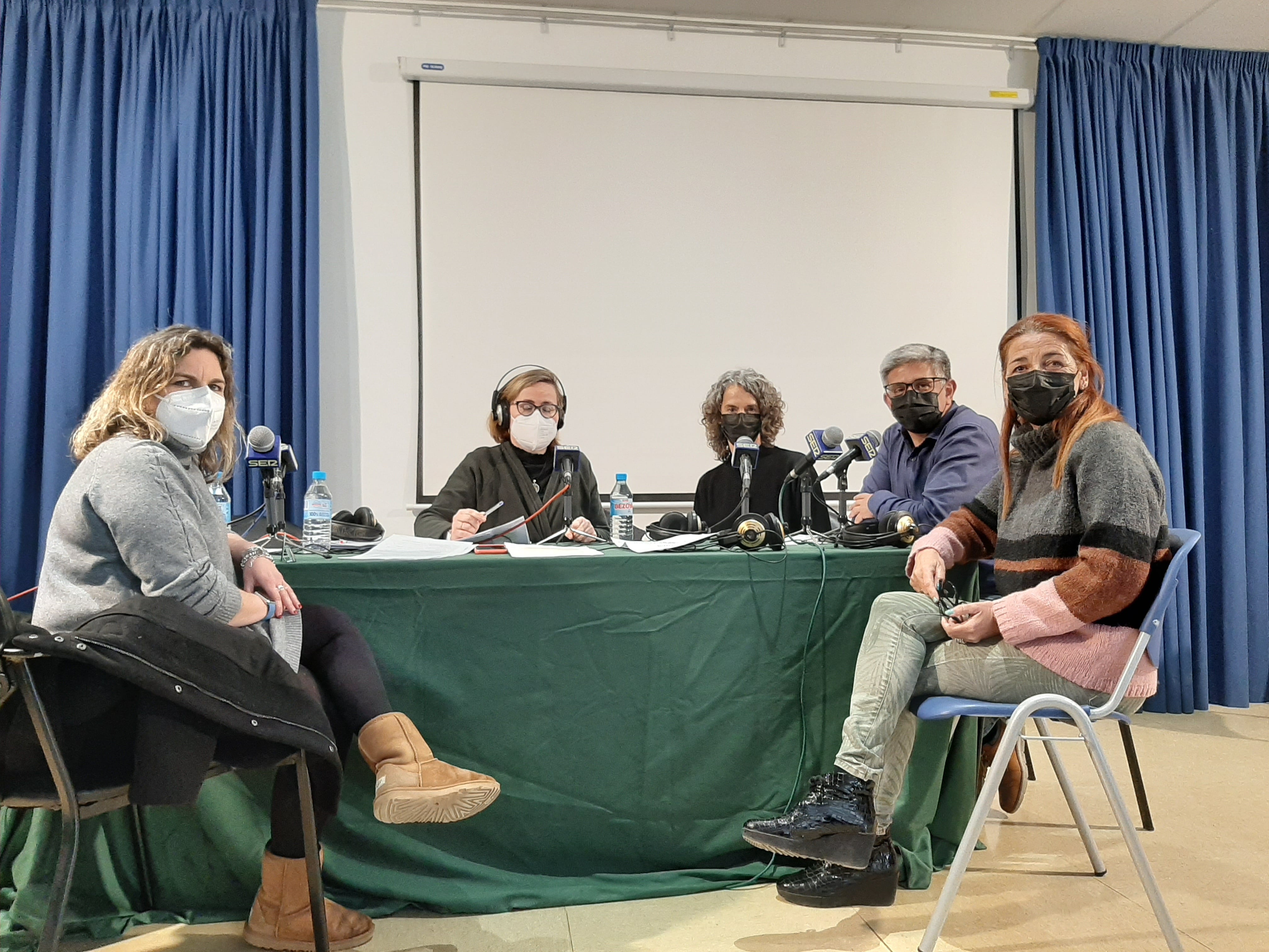 Profesoras del colegio El Monte en el programa Hoy por Hoy Málaga