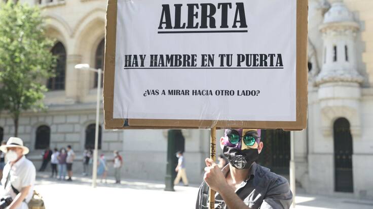 La demanda de ayudas se dispara desde septiembre y el Ingreso Mínimo Vital se hace esperar: "Es un insulto"