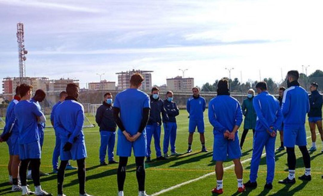 La plantilla de la Arandina durante un entrenamiento.