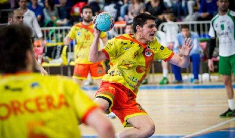 El pivote extremeño durante su pasada etapa con el primer equipo amarillo.