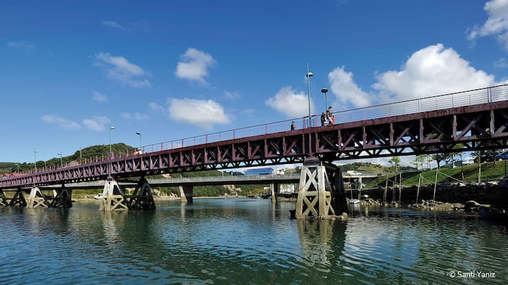 El Valle del Urola, un viaje de hierro y agua desde el interior hasta el Cantábrico