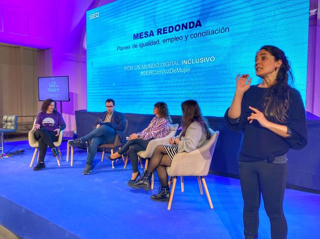 Mesa redonda en 'Con Voz de Mujer' de SER Toledo