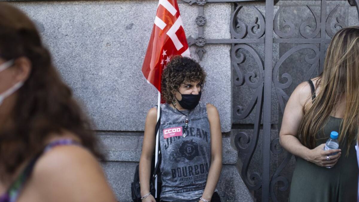 La calle echa... las primeras chispas