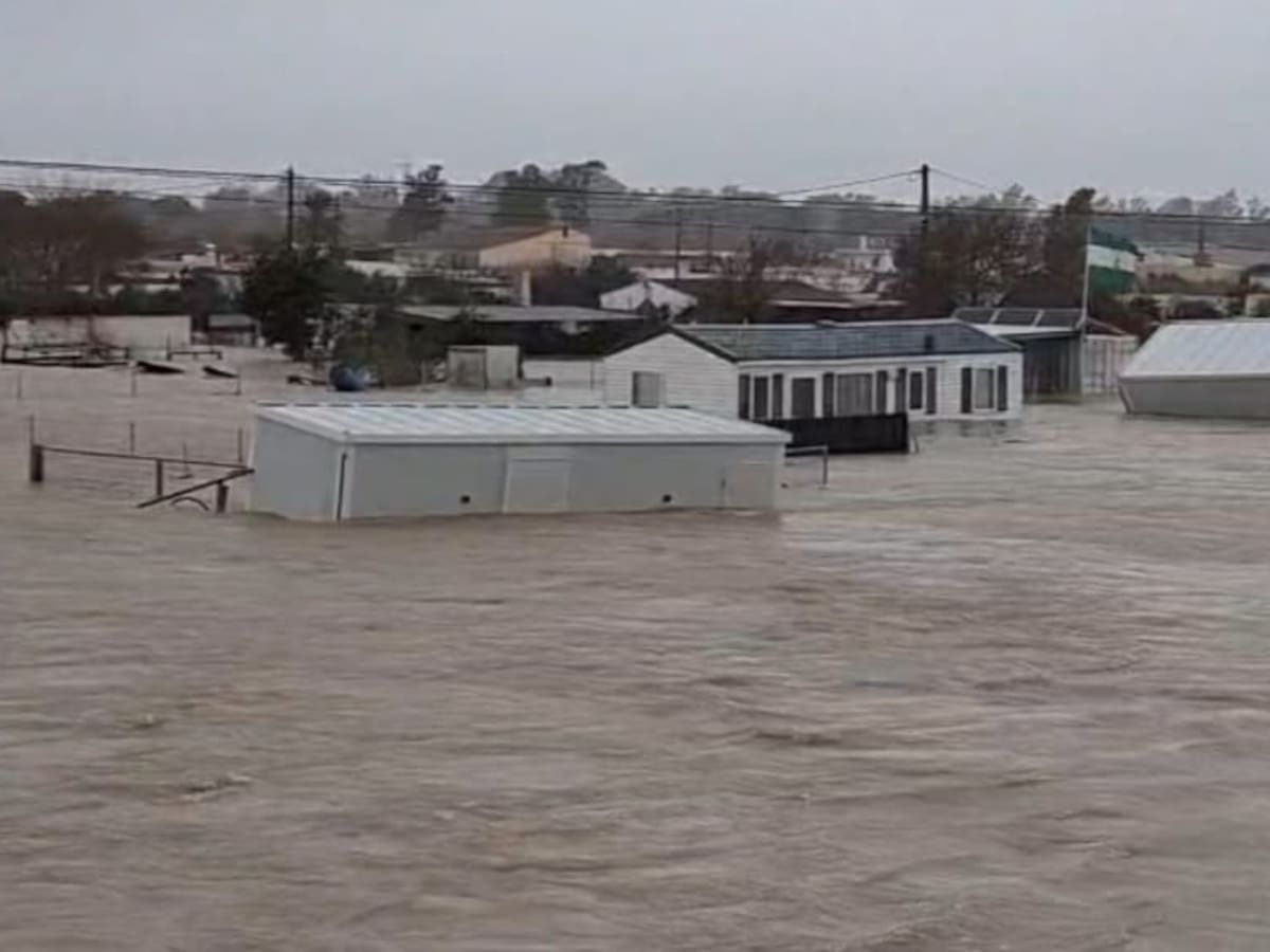 "Entre la inundación y el robo, a mi madre le han destrozado la vida"
