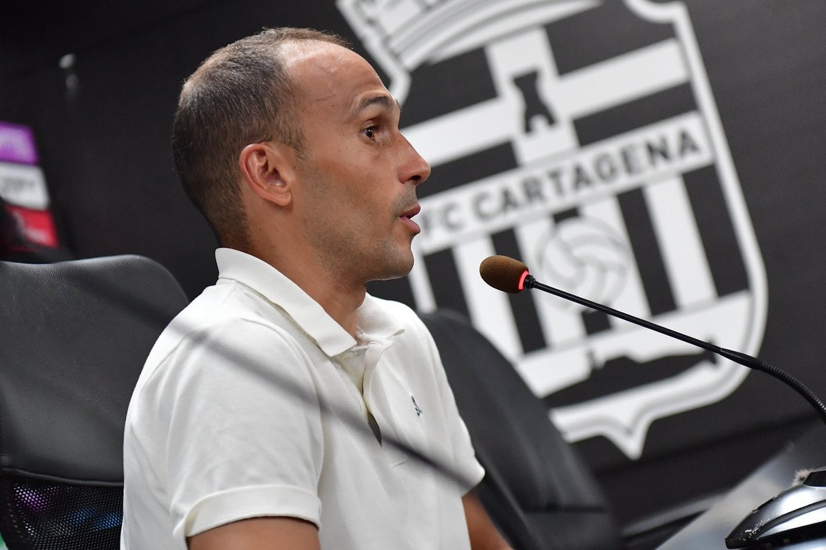 Rueda de prensa de Nacho Martínez con el FC Cartagena.