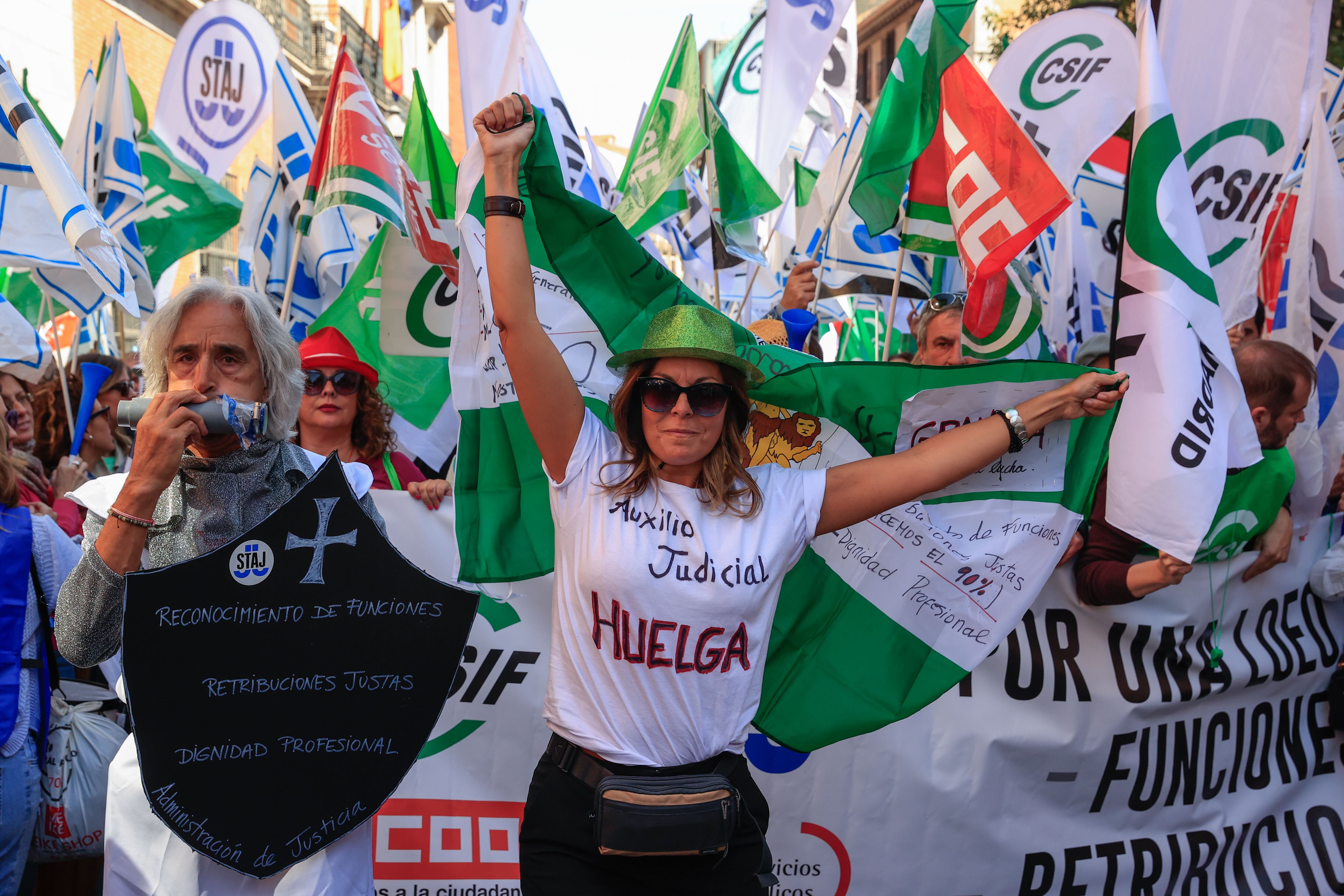 Imagen de la manifestación de funcionarios de justicia el pasado miércoles a las puertas de la sede del Ministerio de Justicia