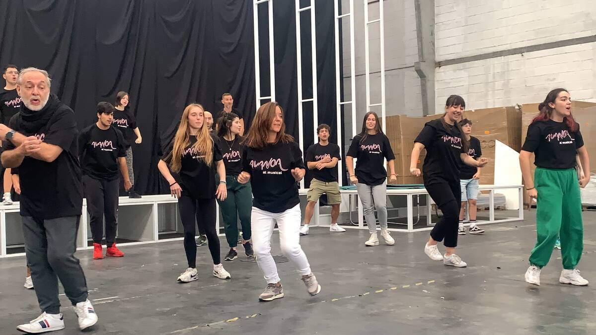 Inés Rey se marca un baile de apoyo al musical benéfico "Avanoa"