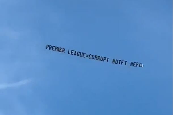 Una avioneta sobrevuela el Etihad Stadium con la frase &quot;Premier League=Corrupción&quot;