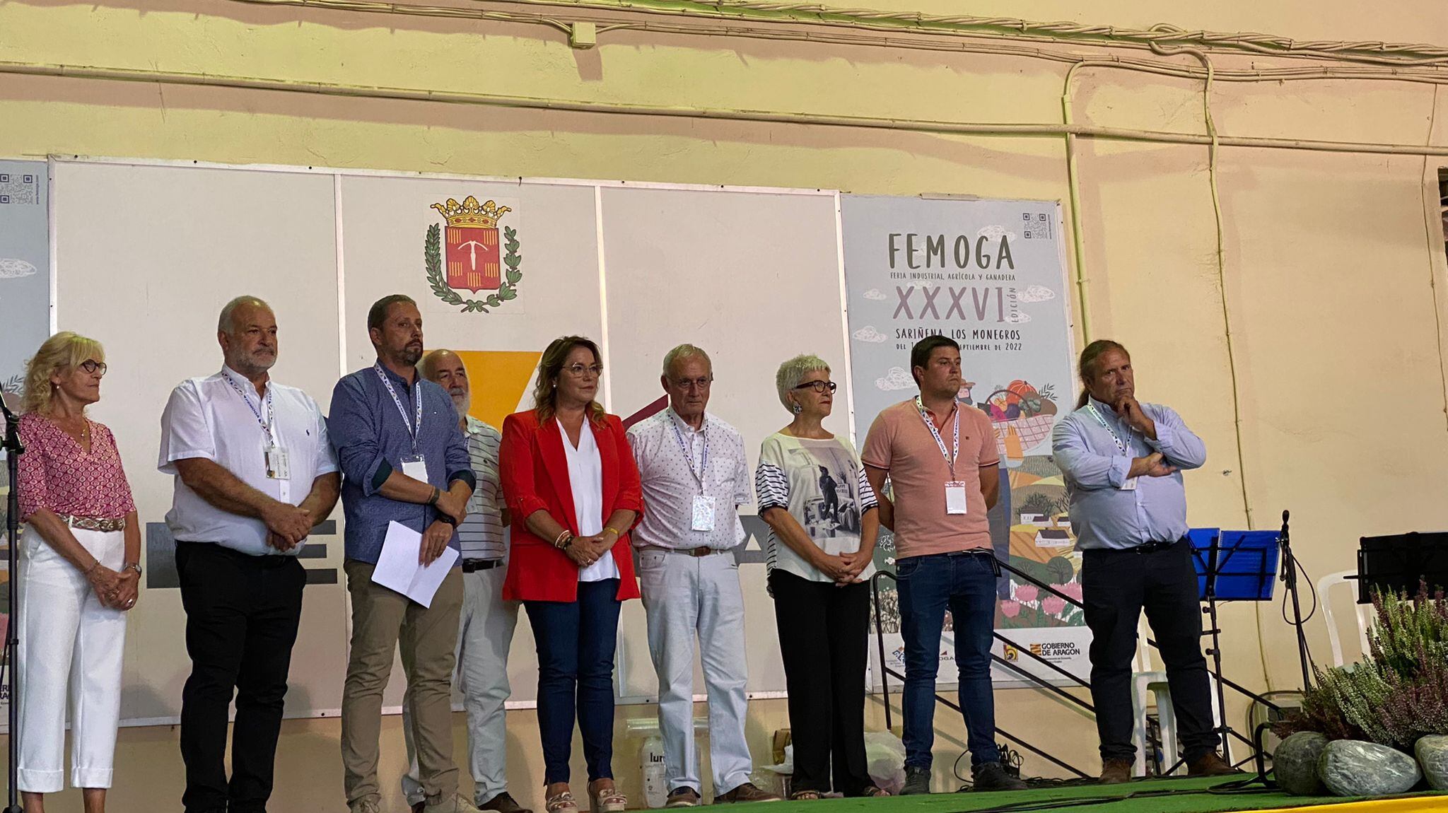 Momento de la clausura de FEMOGA por las distintas autoridades y participantes