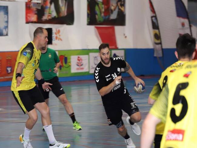 Antonio Llopis con la camiseta del San José Obrero.