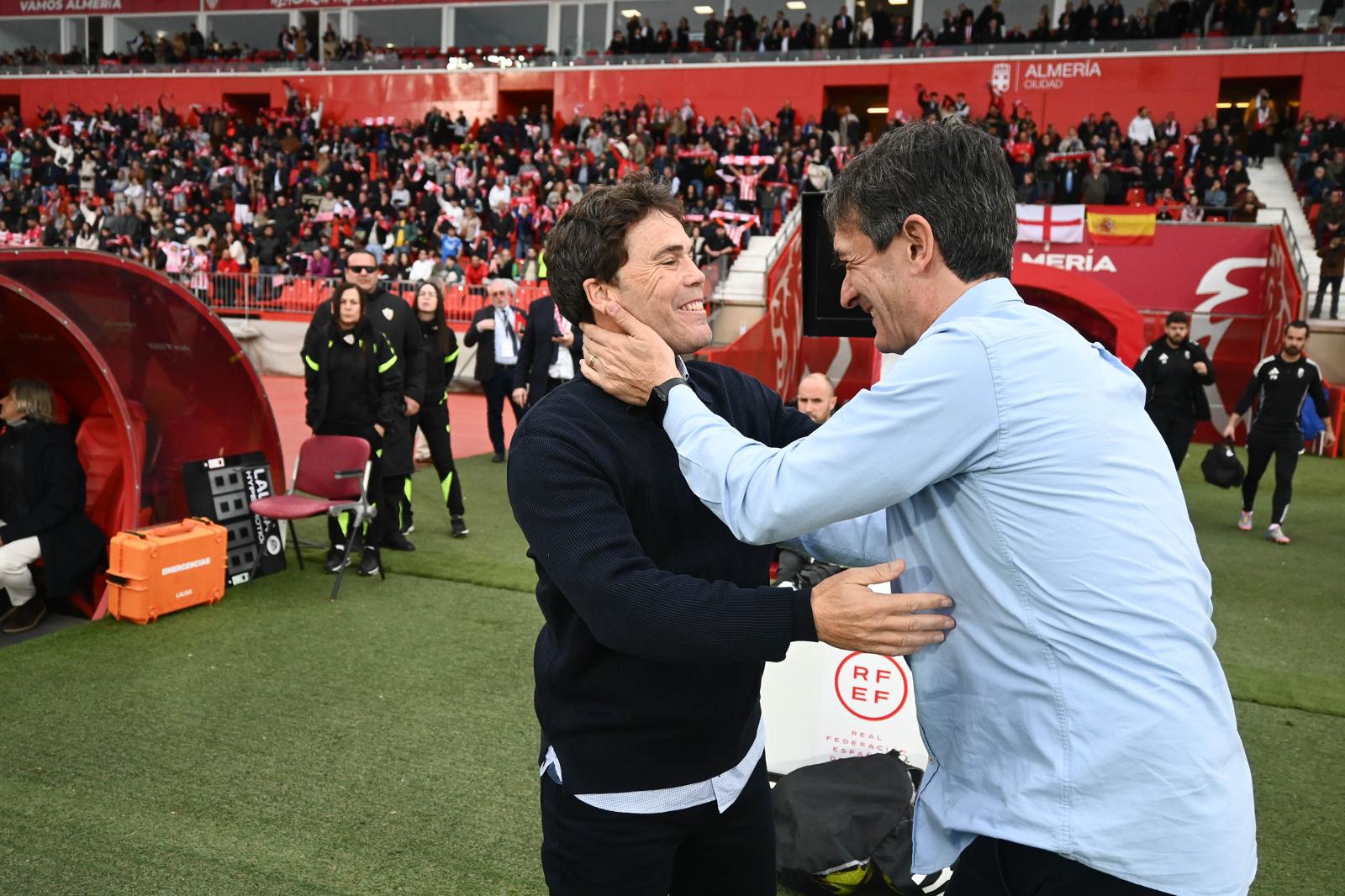 Rubi y Pacheta en la previa del Almería-Granada.
