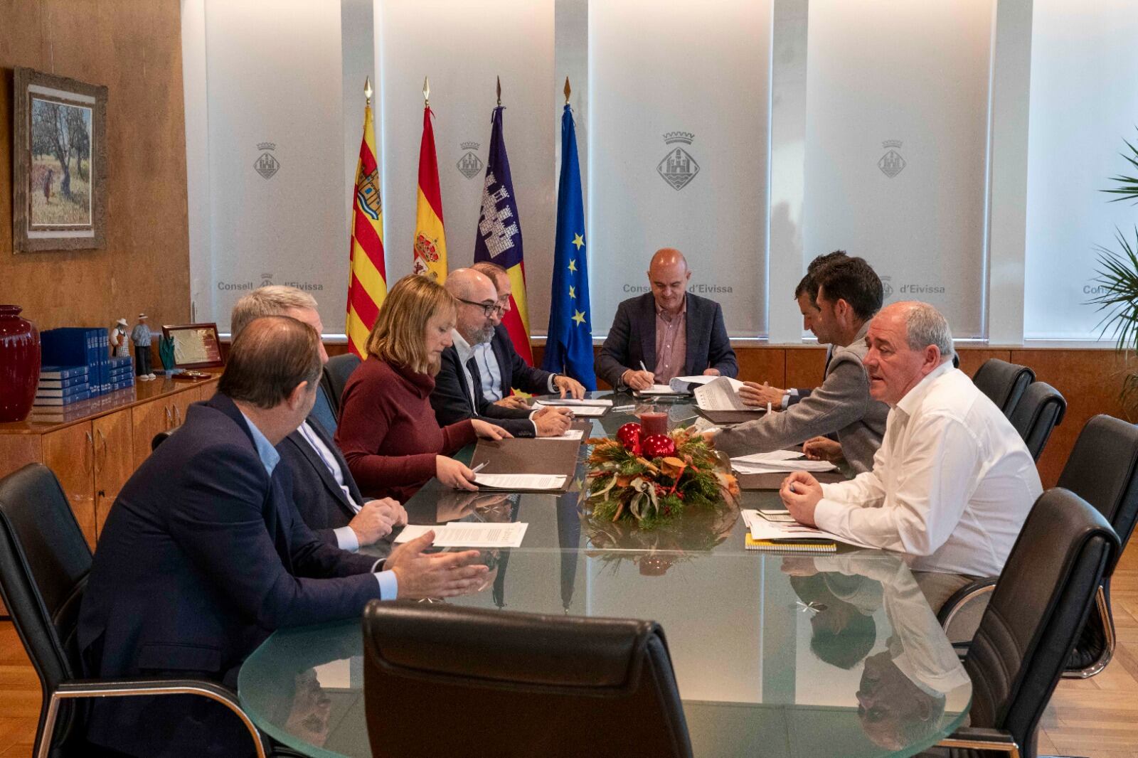 Imagen de la reunión en el Consell de Ibiza