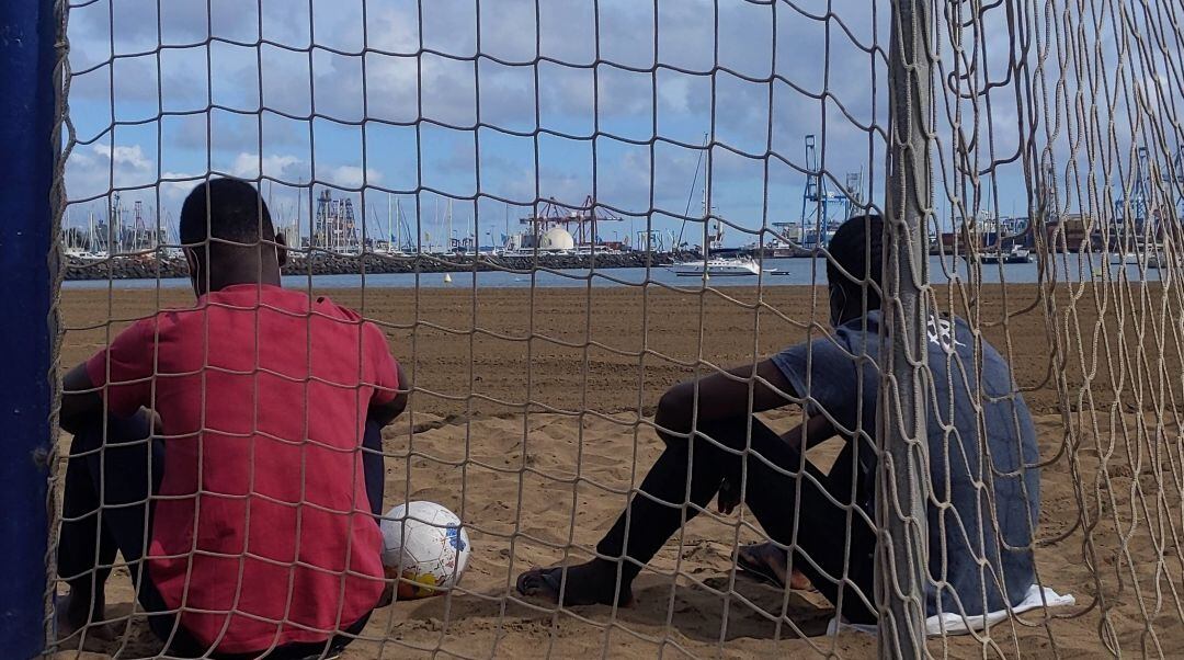 Conne Ali y Sissoco Carium, dos menores que llegaron a las Islas Canarias sin sus familias.