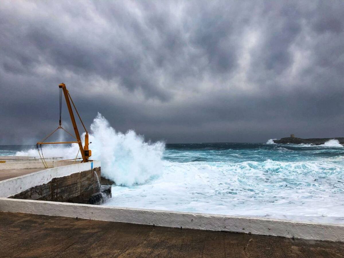 Suspendidos los trayectos marítimos entre islas por el temporal
