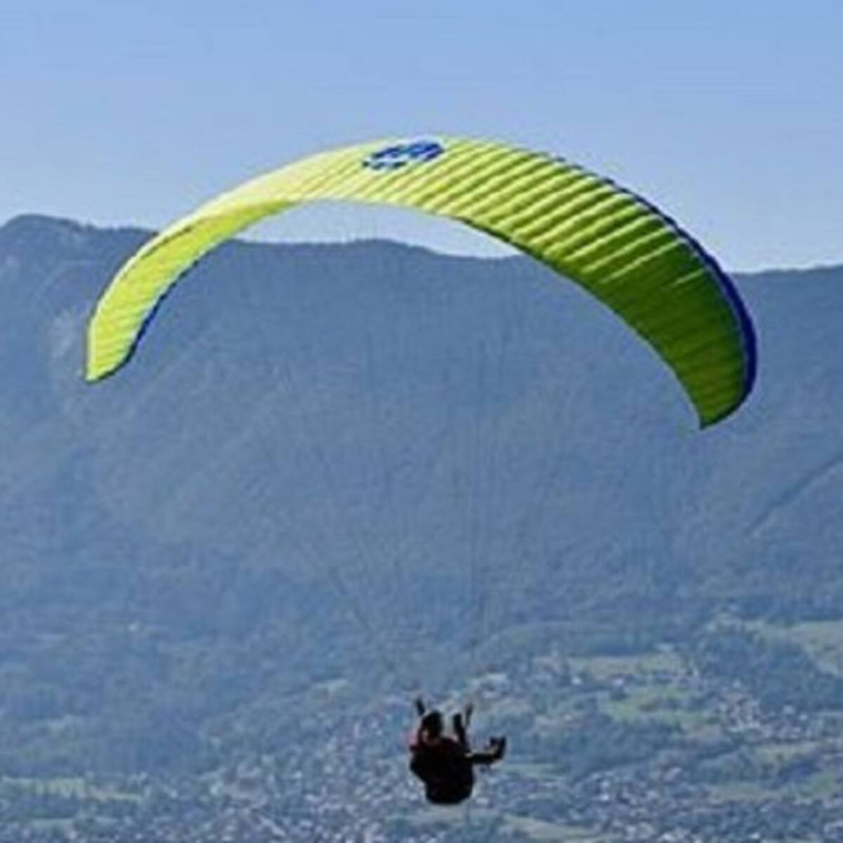 Evacuado un hombre al hospital de Jaén tras sufrir un accidente en parapente