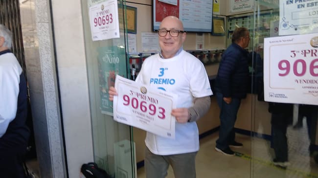 Roberto González, lotero, ha repartido 10 millones de euros en Alicante