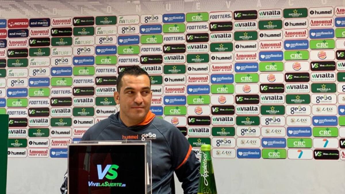 Adrián Hernández: "El UCAM tiene un plantillón"