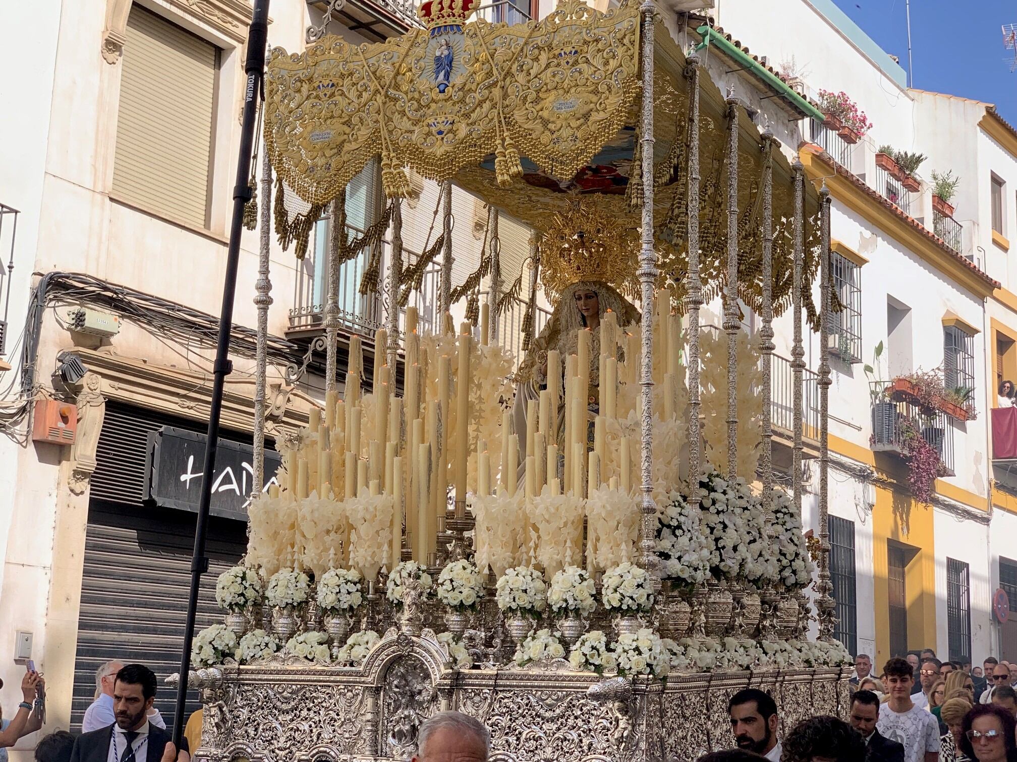 Virgen de La Alegría, de la hermandad del Resucitado