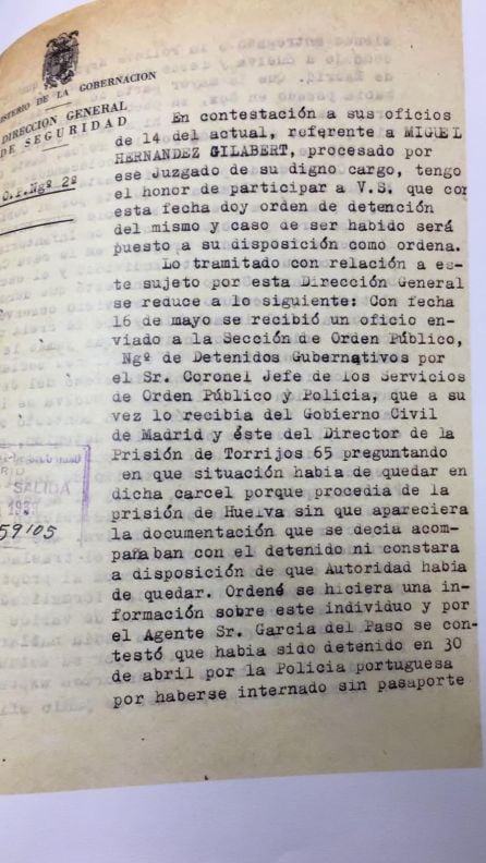 Fragmento en el que se explica la salida de la cárcel de Miguel Hernández