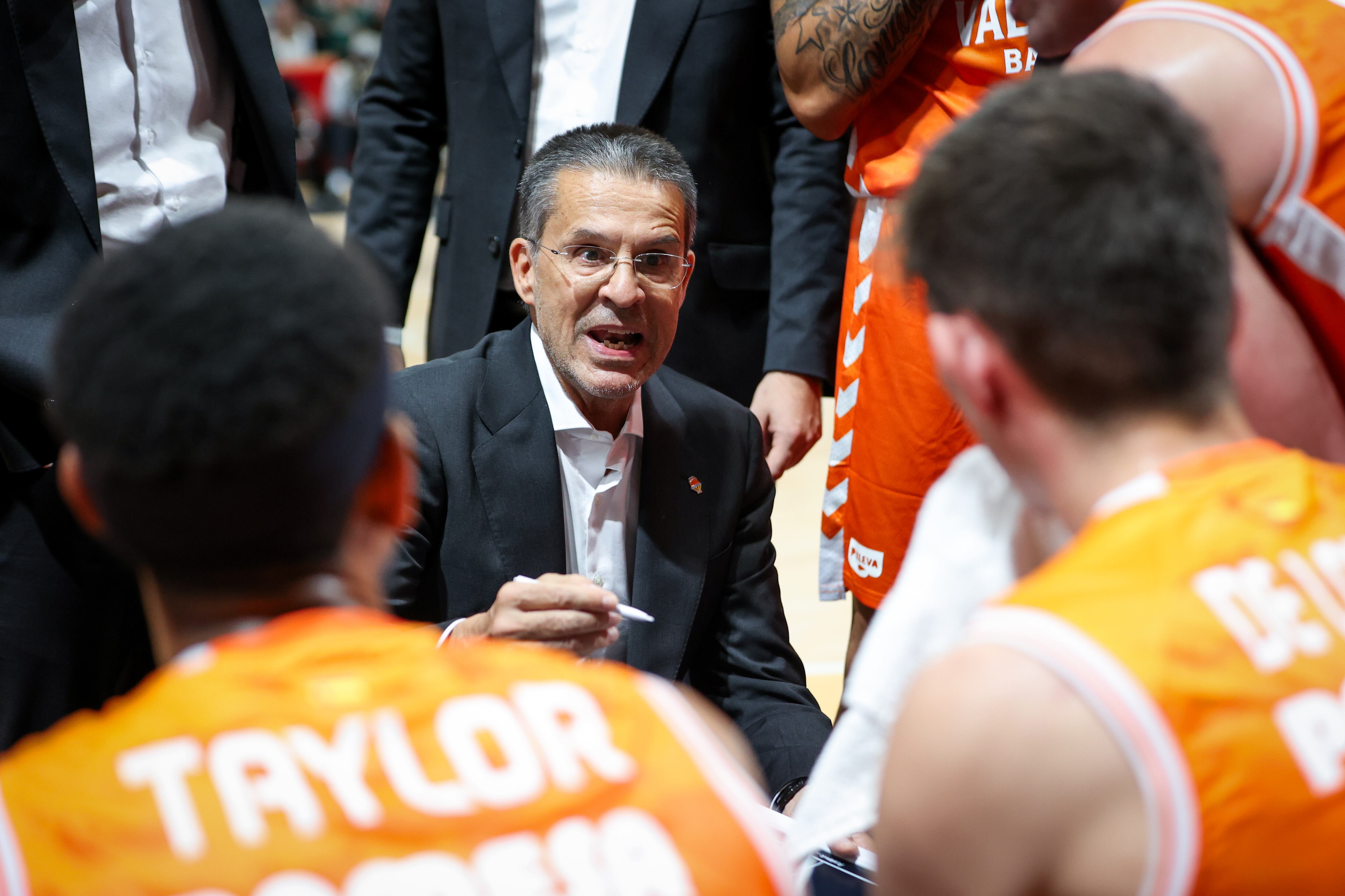 VILLEURBANNE, FRANCE - OCTOBER 01: Pedro Martinez, Head Coach of Valencia Basket during the  EuroLeague Regular Season Round 1 match between LDLC Asvel Villeurbanne and Valencia Basket at The Astroballe on October 01, 2025 in Villeurbanne, France. (Photo by Marie Bassery/Euroleague Basketball via Getty Images)