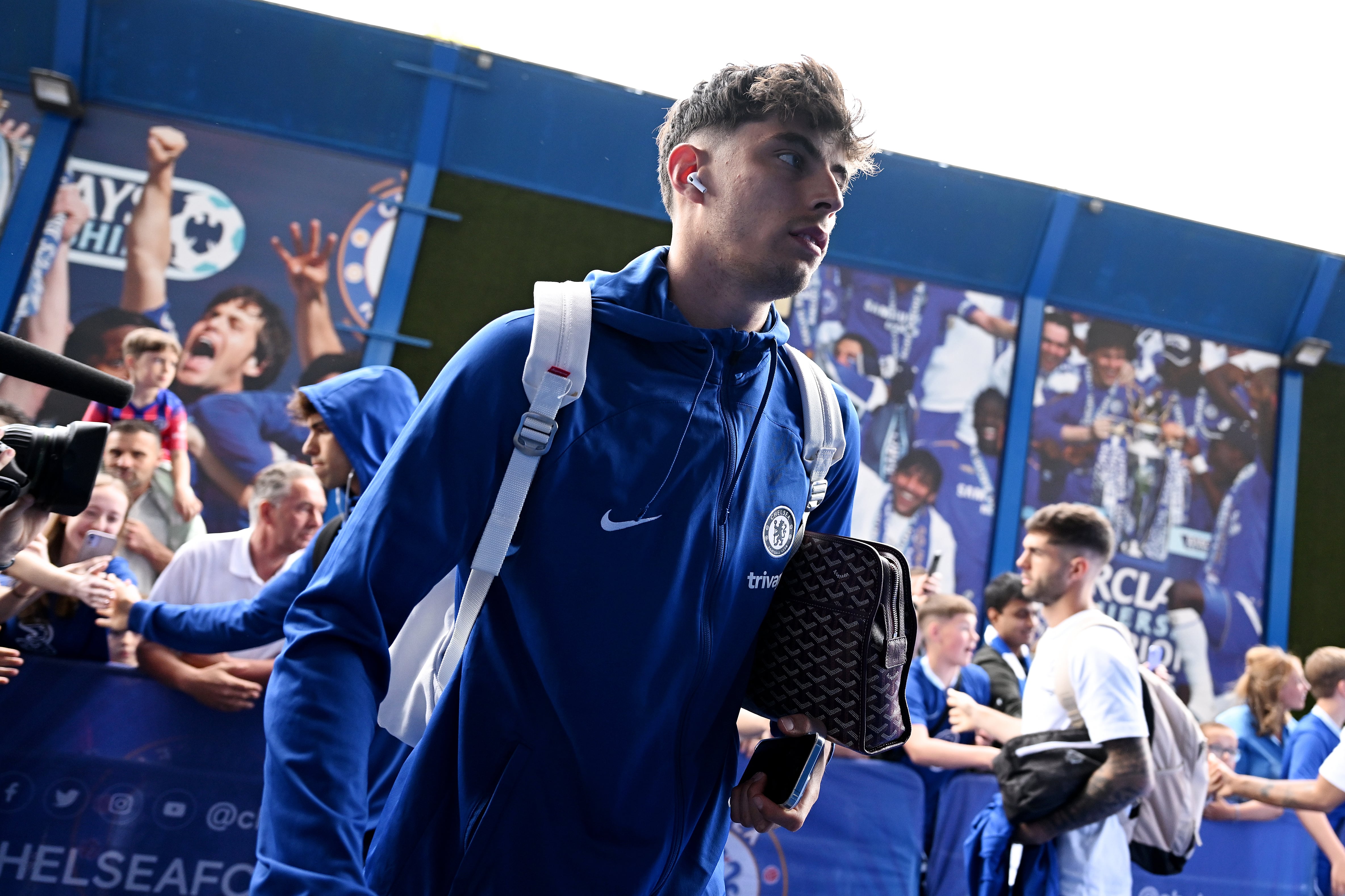 Kai Havertz, en la llegada del Chelsea a un partido frente al Newcastle United