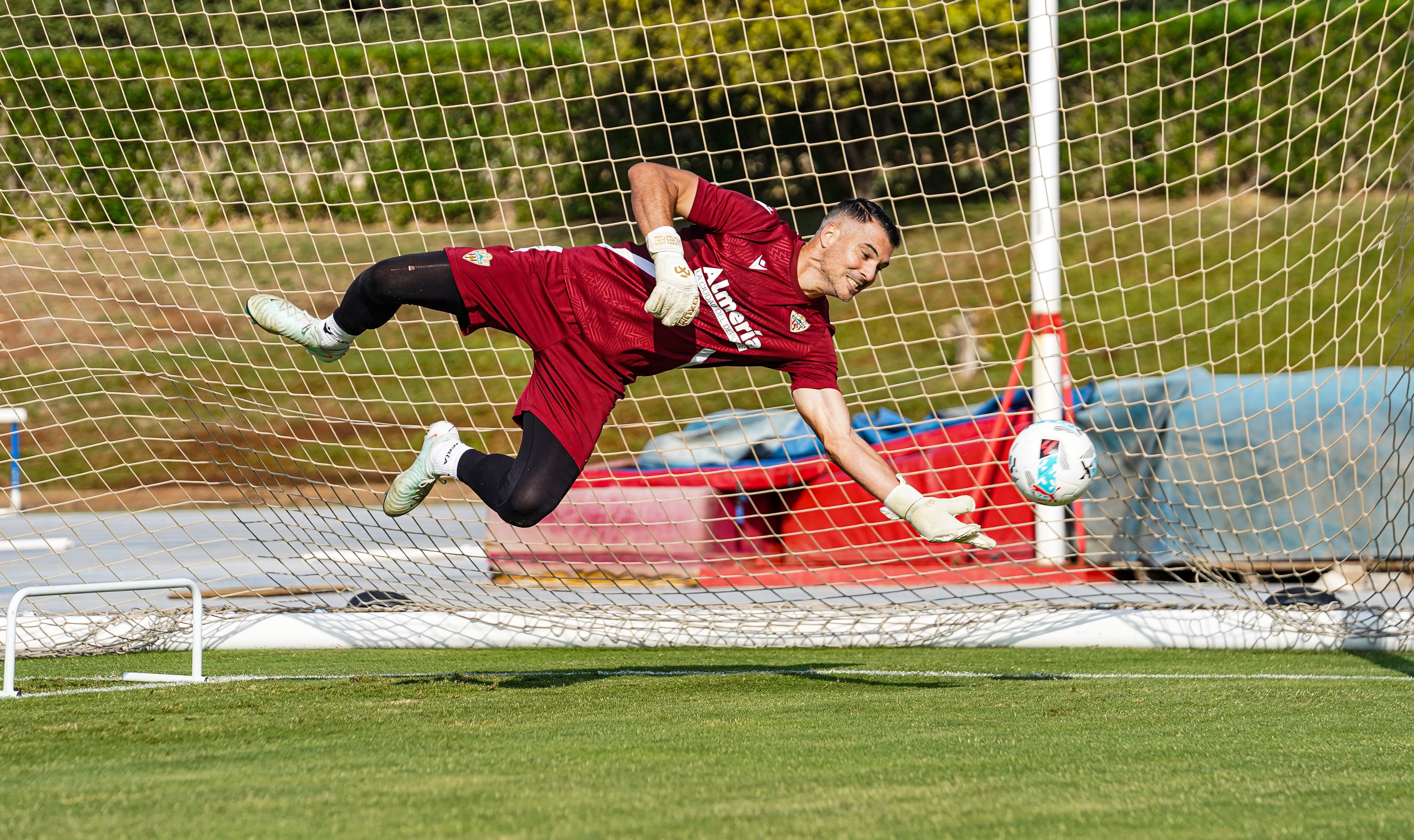 Tiene 38 años y la ilusión del primer día que inició su carrera.