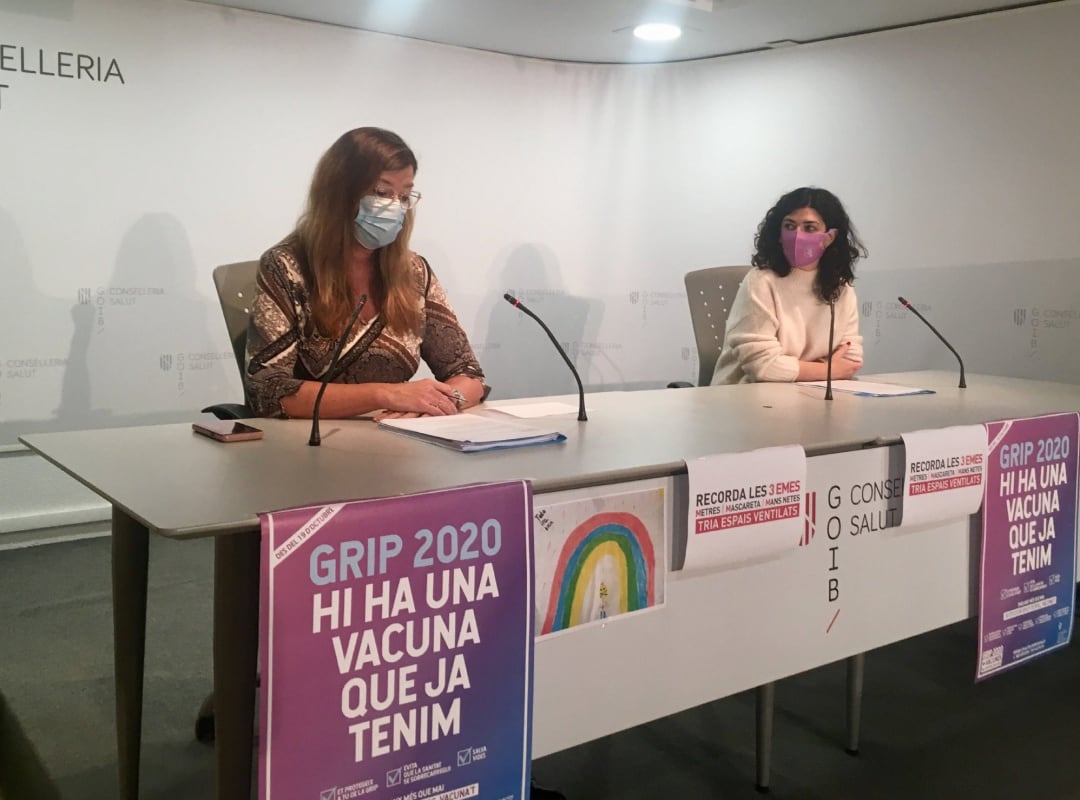 La consellera de Salud y Consumo, Patricia Gómez, y la consellera de Administraciones Públicas y Modernización, Isabel Castro. 