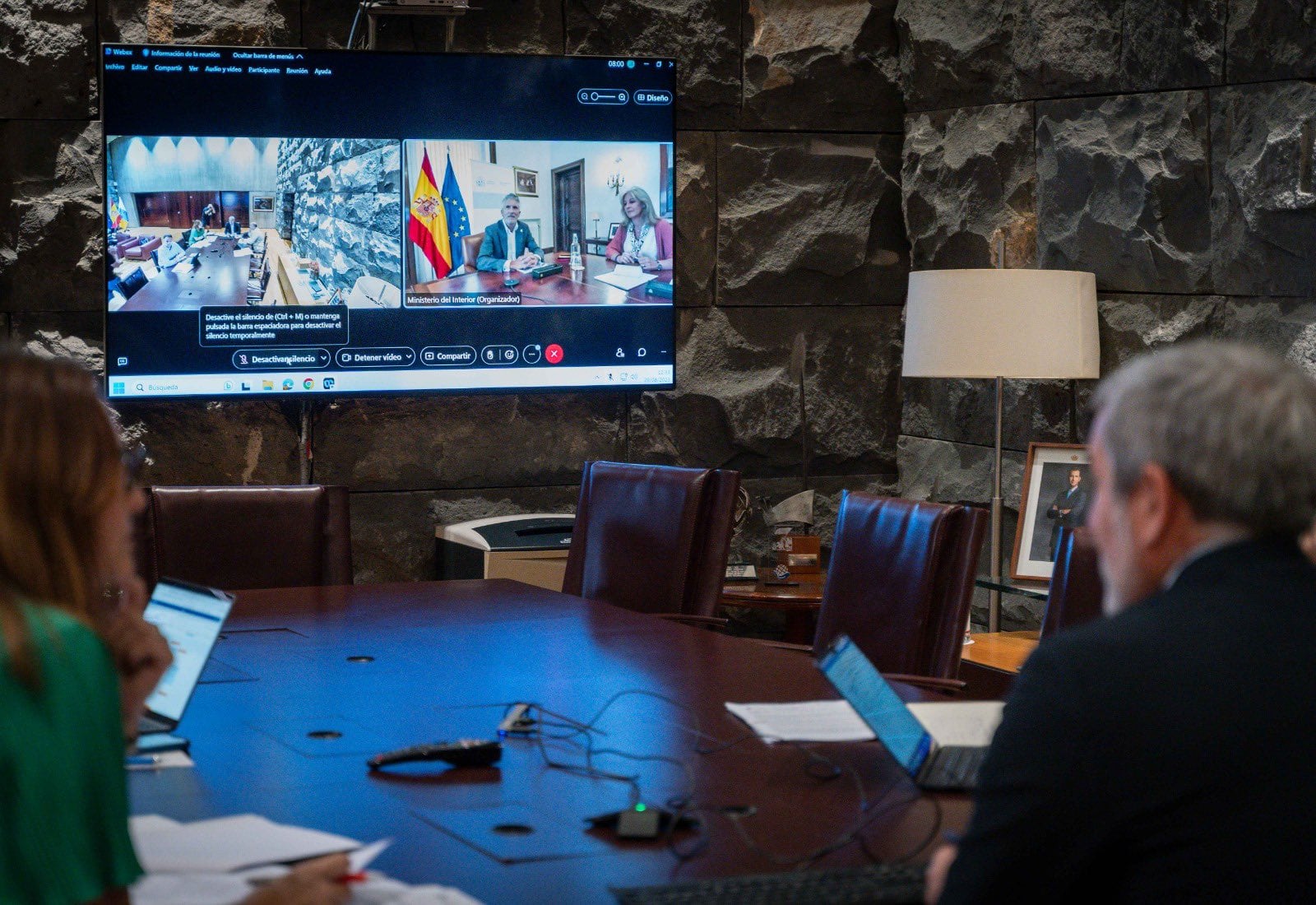 Fernando Clavijo se reúne, en videoconferencia, con el Ministro del Interior en funciones, Grande-Marlaska