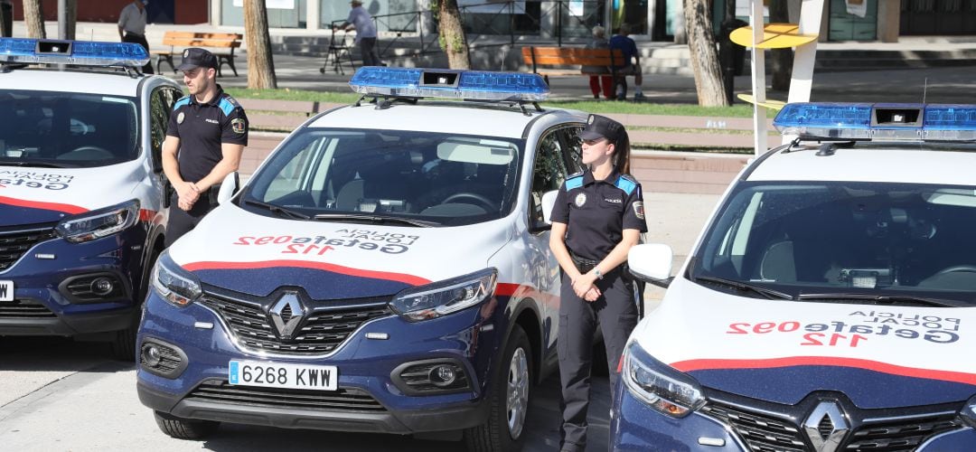 Un acto de presentación de vehículos policiales