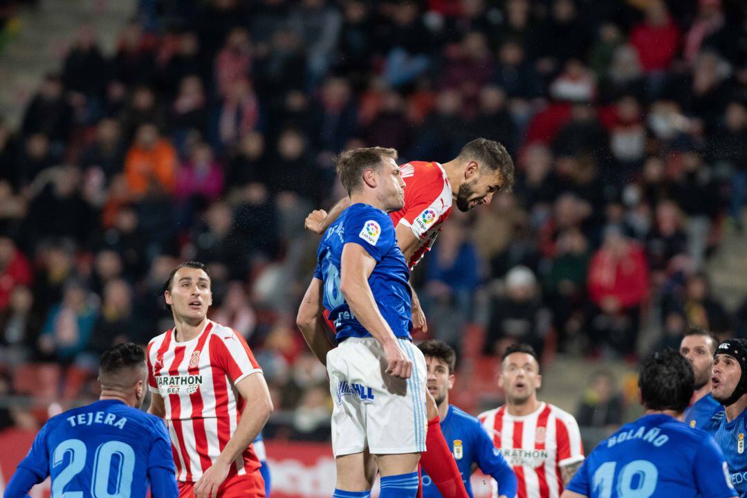 Stuani remata al fons de la xarxa una assistència de Granell.
