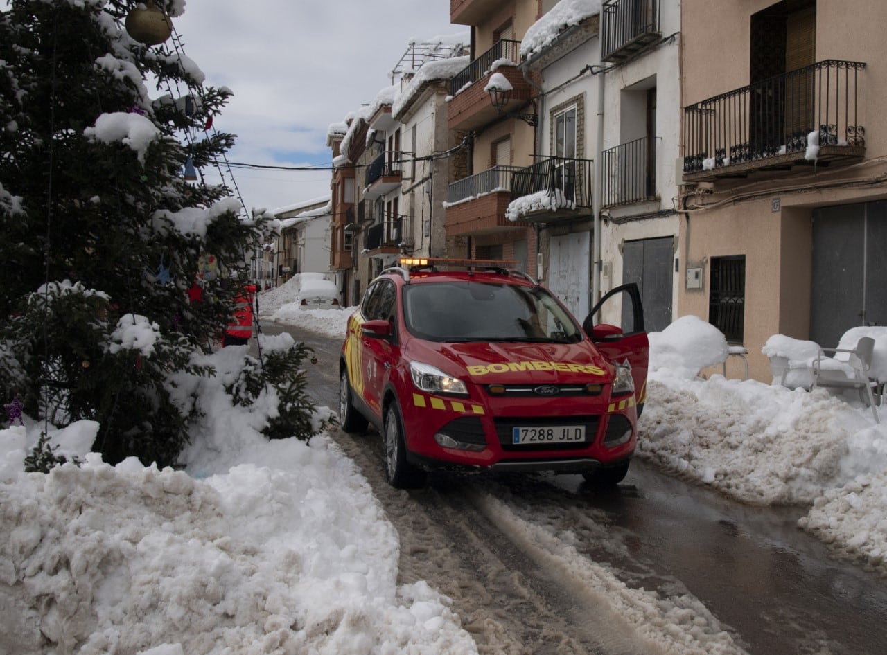 El Consorcio de Bomberos de la Diputación de Castellón se prepara ante la posible llegada de un temporal de nieve y lluvia a partir del lunes 6 de febrero