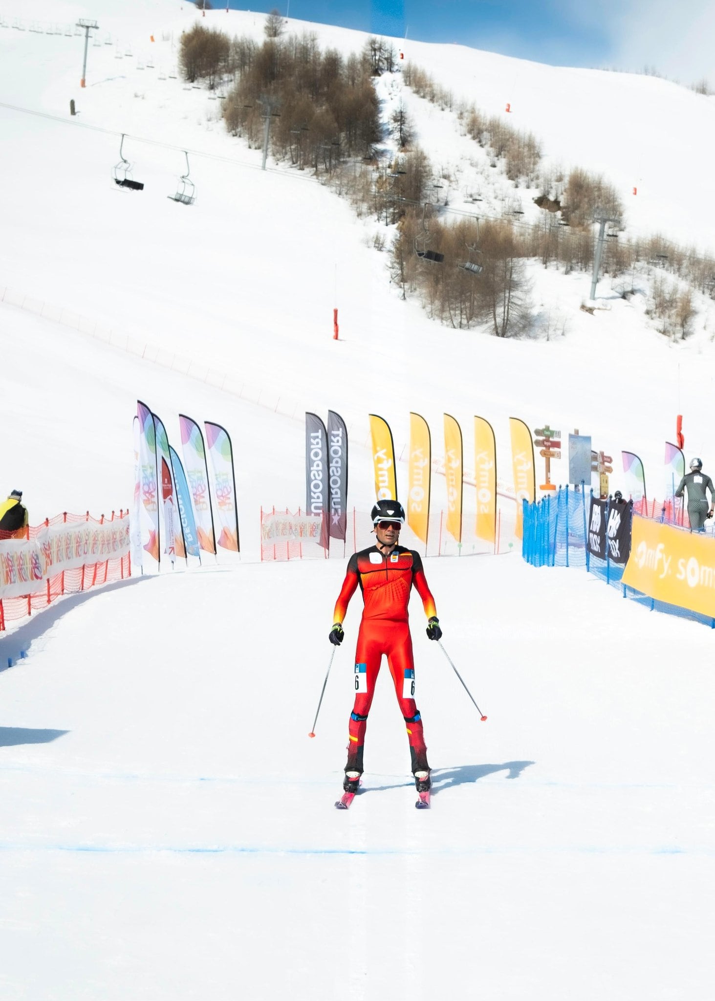 Alcalde entrando en meta