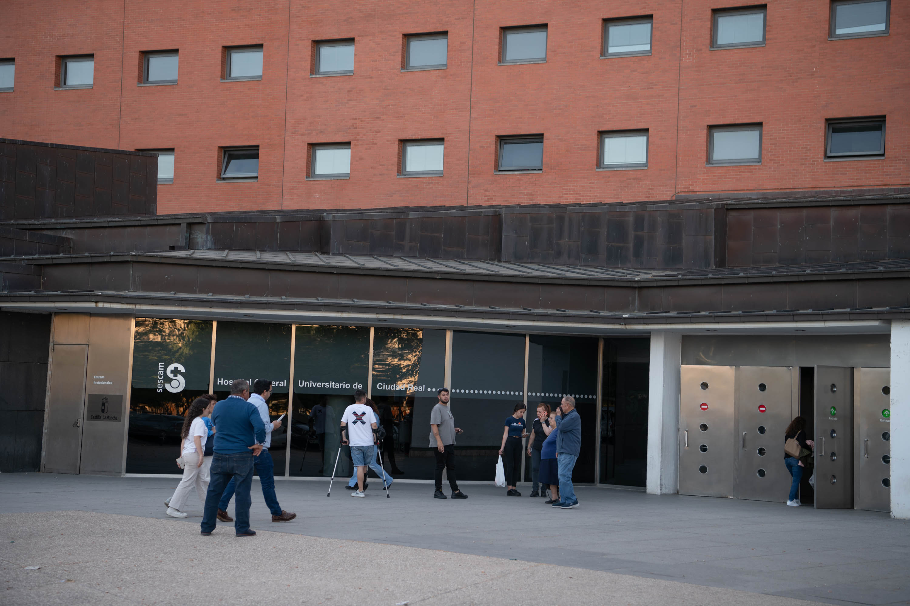 Castilla-La Mancha prevé aprobar este año la ley de tiempos máximos en su sistema de salud: 180 días para cirugía, 60 días para consultas y 30 días para pruebas